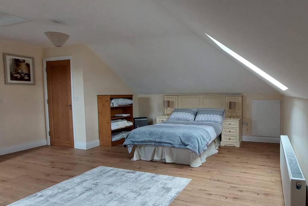 Modern Countryside Apartment Killmallock Lodge Эннискорти Экстерьер фото
